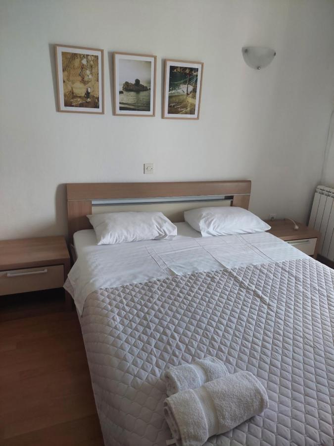 Apartments Aleksandar Свети-Стефан Экстерьер фото
