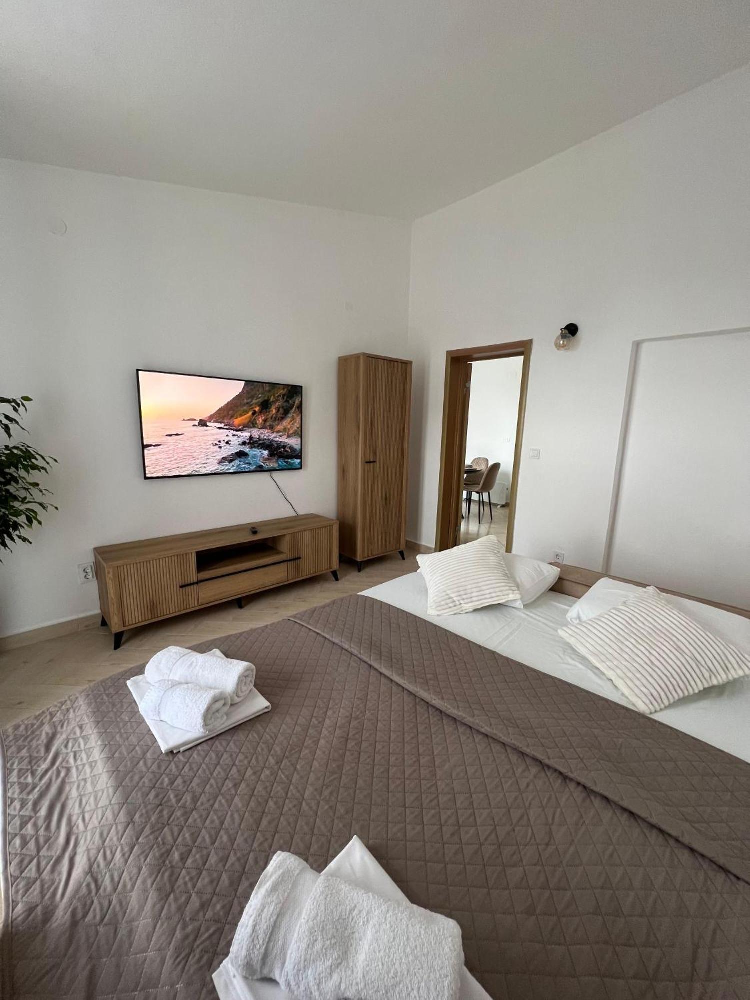 Apartments Aleksandar Свети-Стефан Экстерьер фото